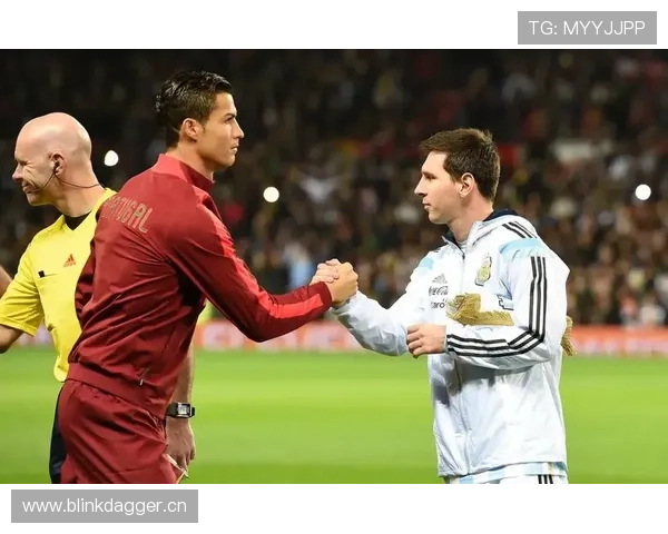 居莱尔对比梅西上限分析:技术天赋与成长路径的差距在哪