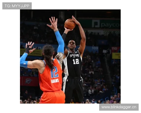 亚历山大无球跑动制造错位，高效输出改变雷霆进攻结构